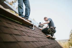Local Roofers in Strausstown, PA